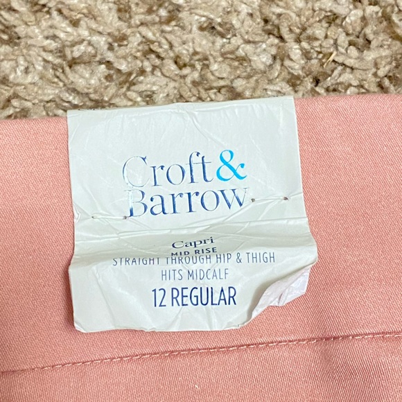 Womens Capris - Picture 4 of 5